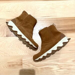 SOREL Kinetic Impact Short Suede Fur Lined Ankle Boots Booties size 5.5
